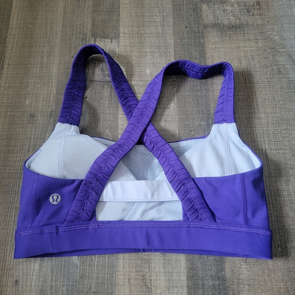 Lululemon Inner Heart Bra size 6 - Picture 5 of 5